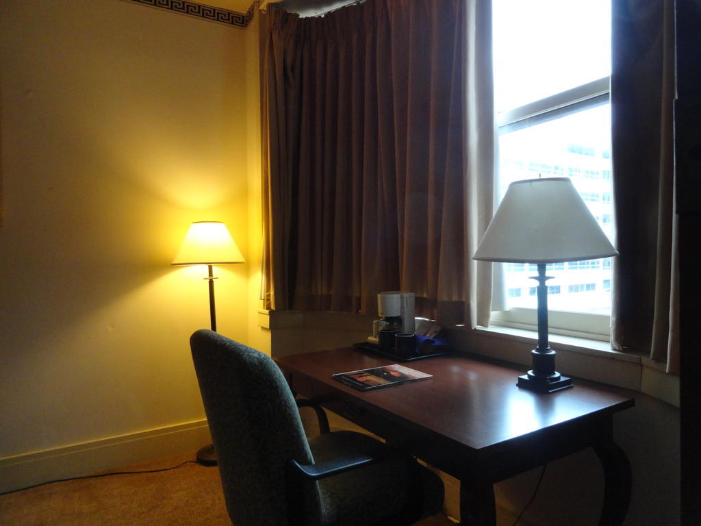 Tazewell Hotel Downtown, An Ascend Collection Member Норфолк Номер фото