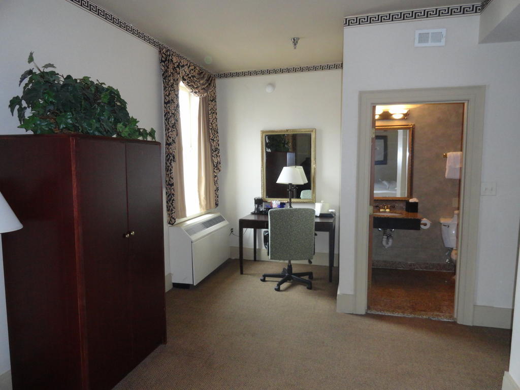 Tazewell Hotel Downtown, An Ascend Collection Member Норфолк Номер фото